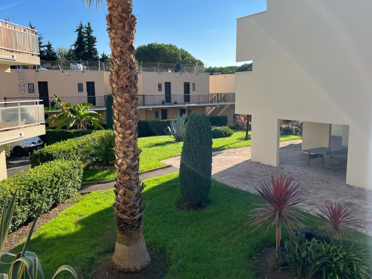 T2 Avec Veranda Et Piscine A Mandelieu La Napoule Εξωτερικό φωτογραφία